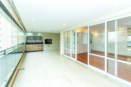 Apartamento para alugar com 223m², 4 quartos e 2 vagasVaranda da Sala