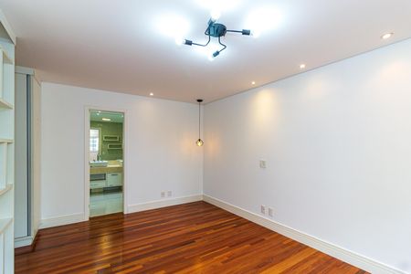 Apartamento para alugar com 223m², 4 quartos e 2 vagasSuíte Master
