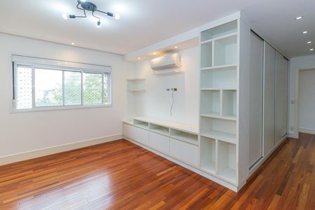 Apartamento para alugar com 223m², 4 quartos e 2 vagasSuíte Master