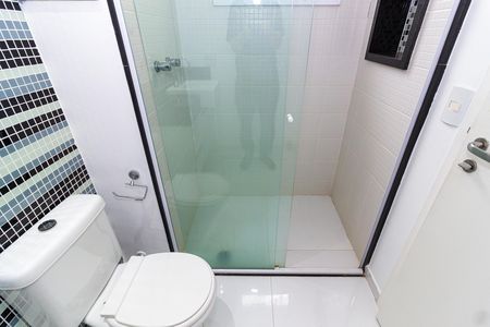 Banheiro da Suíte 3 de apartamento para alugar com 4 quartos, 223m² em Jardim Marajoara, São Paulo