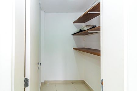 Apartamento para alugar com 223m², 4 quartos e 2 vagasDepósito