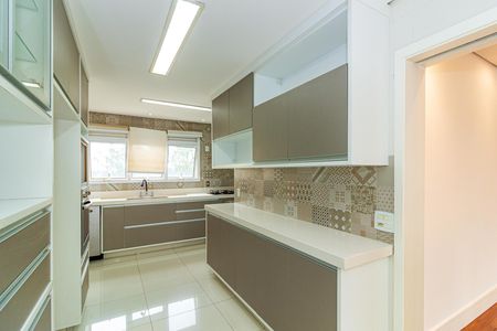 Apartamento para alugar com 223m², 4 quartos e 2 vagasCozinha