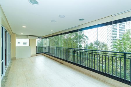 Apartamento para alugar com 223m², 4 quartos e 2 vagasVaranda da Sala
