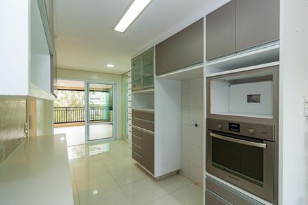 Apartamento para alugar com 223m², 4 quartos e 2 vagasCozinha