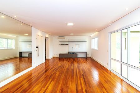 Sala de apartamento para alugar com 4 quartos, 223m² em Jardim Marajoara, São Paulo