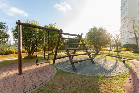 Apartamento para alugar com 223m², 4 quartos e 2 vagasÁrea comum - Playground