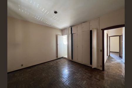 Casa para alugar com 214m², 4 quartos e 4 vagas Casa para alugar com 214m², 4 quartos e 4 vagasQuarto Suíte