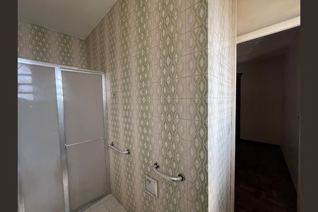 Casa para alugar com 214m², 4 quartos e 4 vagas Casa para alugar com 214m², 4 quartos e 4 vagasBanheiro da Suíte