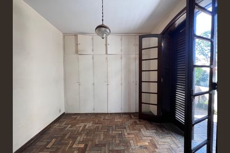 Casa para alugar com 214m², 4 quartos e 4 vagas Casa para alugar com 214m², 4 quartos e 4 vagasQuarto 4
