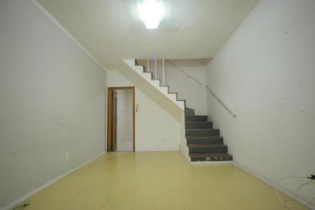 Sala de casa para alugar com 2 quartos, 190m² em Vila Euro, São Bernardo do Campo
