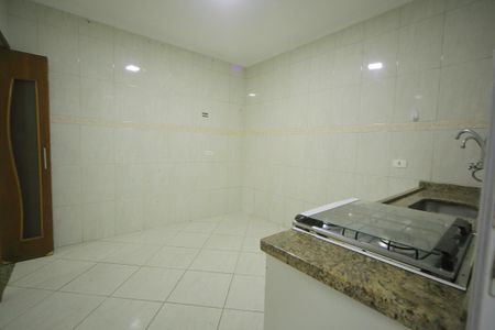 Casa para alugar com 190m², 2 quartos e 2 vagasCozinha 