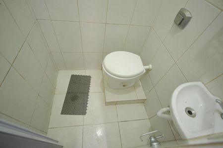 Casa para alugar com 190m², 2 quartos e 2 vagasBanheiro de serviço 