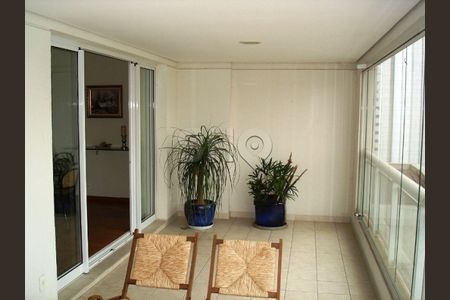 Apartamento à venda com 125m², 1 quarto e 1 vaga