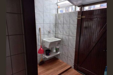 Casa de condomínio para alugar com 60m², 2 quartos e 1 vagaÁrea de serviço