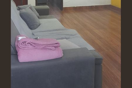 Sala de casa de condomínio para alugar com 2 quartos, 60m² em Palmeiras, Cabo Frio