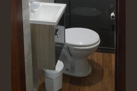 Casa de condomínio para alugar com 60m², 2 quartos e 1 vagaBanheiro