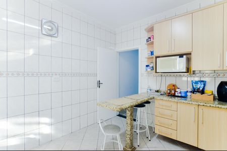 Cozinha de casa para alugar com 2 quartos, 70m² em Vila Rosalia, Guarulhos