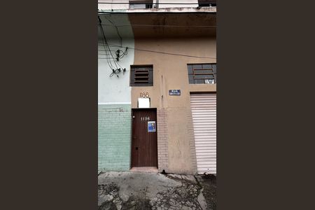 Apartamento para alugar com 70m², 2 quartos e sem vagaFachada