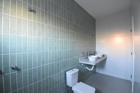 Casa de condomínio à venda com 152m², 3 quartos e 2 vagasBanheiro da Suíte