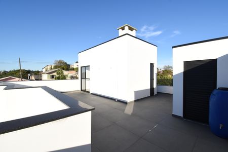 Casa de condomínio à venda com 152m², 3 quartos e 2 vagasCobertura