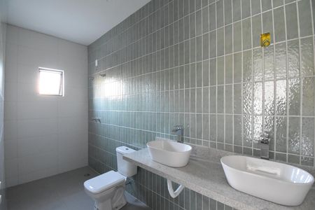 Casa de condomínio à venda com 152m², 3 quartos e 2 vagasBanheiro da Suíte