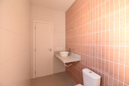 Casa de condomínio à venda com 152m², 3 quartos e 2 vagasBanheiro da Suíte 2