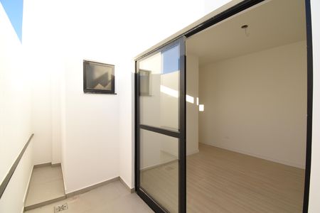 Casa de condomínio à venda com 152m², 3 quartos e 2 vagasSuíte 2