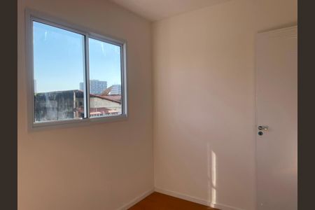Quarto de apartamento para alugar com 2 quartos, 42m² em Irajá, Rio de Janeiro