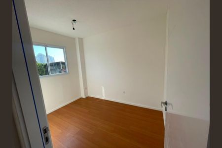 Quarto de apartamento para alugar com 2 quartos, 42m² em Irajá, Rio de Janeiro