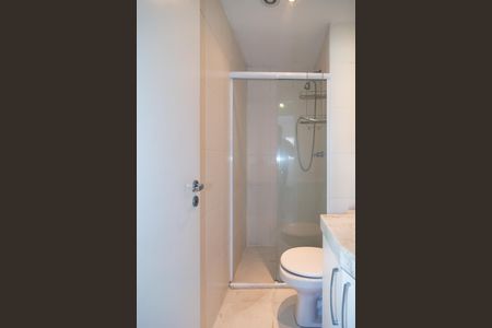 Banheiro de apartamento para alugar com 2 quartos, 56m² em Consolação, São Paulo