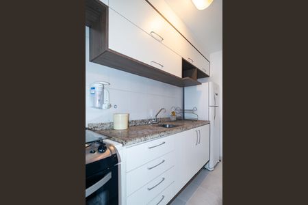 Cozinha de apartamento para alugar com 2 quartos, 56m² em Consolação, São Paulo