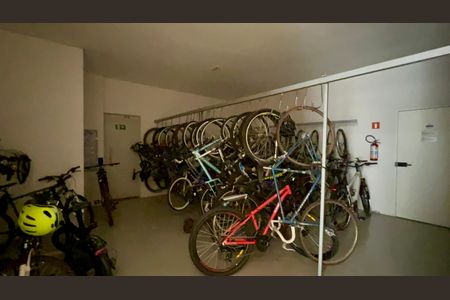 Bicicletário  de apartamento para alugar com 1 quarto, 69m² em Sumaré, São Paulo