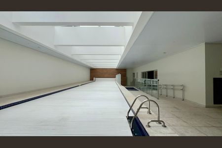 Apartamento à venda com 69m², 1 quarto e 1 vaga Apartamento à venda com 69m², 1 quarto e 1 vagaPiscina