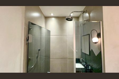 Apartamento à venda com 69m², 1 quarto e 1 vaga Apartamento à venda com 69m², 1 quarto e 1 vagaBanheiro