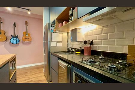 Cozinha de apartamento para alugar com 1 quarto, 69m² em Sumaré, São Paulo