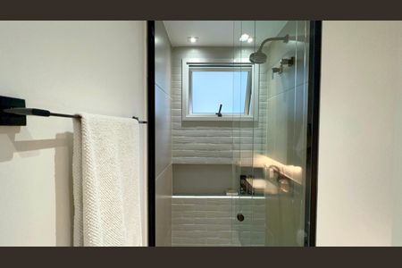 Apartamento à venda com 69m², 1 quarto e 1 vaga Apartamento à venda com 69m², 1 quarto e 1 vagaBanheiro da Suíte
