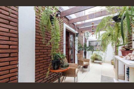 Casa à venda com 4 quartos, 362m² em Indianópolis, São Paulo