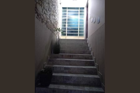 Casa à venda com 3 quartos, 220m² em Vila Mazzei, São Paulo