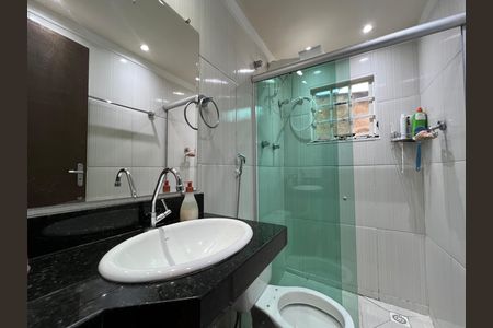 Casa à venda com 4 quartos, 150m² em Estrela Dalva, Contagem