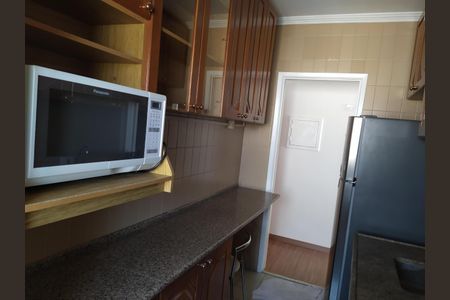 Cozinha de apartamento para alugar com 2 quartos, 55m² em Bosque da Saúde, São Paulo