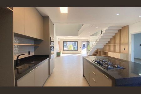 Casa à venda com 4 quartos, 245m² em Vila Pagano, Valinhos
