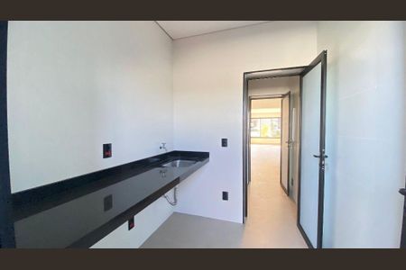 Casa à venda com 4 quartos, 245m² em Vila Pagano, Valinhos