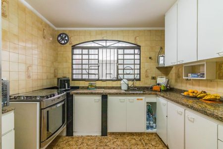 Casa à venda com 3 quartos, 125m² em Vila Basileia, São Paulo
