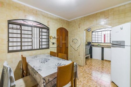 Casa à venda com 3 quartos, 125m² em Vila Basileia, São Paulo