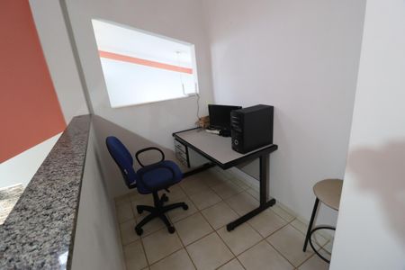 Casa para alugar com 250m², 3 quartos e 4 vagasEscritório