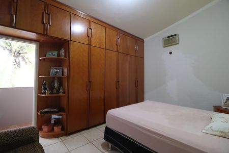 Casa para alugar com 250m², 3 quartos e 4 vagasQuarto 1 - Suíte