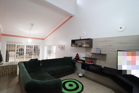 Casa para alugar com 250m², 3 quartos e 4 vagasSala