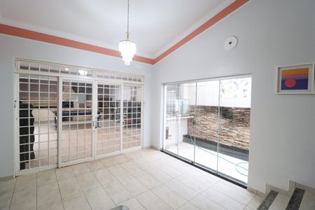 Casa para alugar com 250m², 3 quartos e 4 vagasSala 2