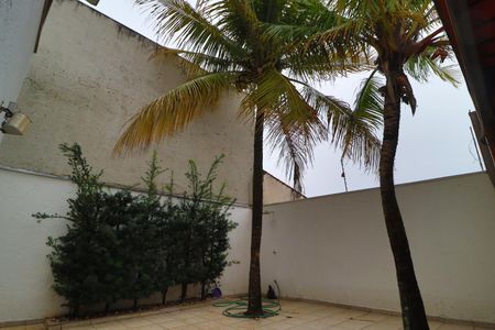 Casa para alugar com 250m², 3 quartos e 4 vagasQuintal - Varanda