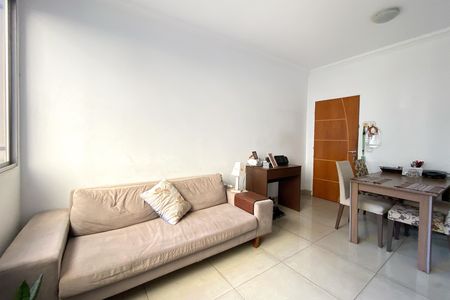Sala de apartamento à venda com 2 quartos, 66m² em Floresta, Belo Horizonte